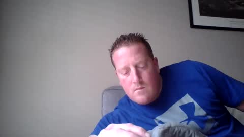 Snapshot of hockey258387 chatting on January 2025 04:22:01 PM THE MAN online show from January 2025 04:22:01 PM