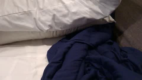 Snapshot of hockeyjock17 chatting on March 2026 01:11:02 AM hockeyjock17 online show from March 2026 01:11:02 AM