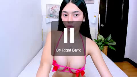 Hoely online show from June 2026 12:22:01 PM