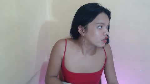 Snapshot of hoelyguine chatting on March 2026 03:26:01 PM Guinevere3 online show from March 2026 03:26:01 PM