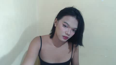 Snapshot of hoelyguine chatting on March 2026 05:11:02 AM Guinevere3 online show from March 2026 05:11:02 AM