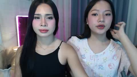 Snapshot of hoelymolly chatting on April 2026 07:09:02 PM hoelymolly online show from April 2026 07:09:02 PM