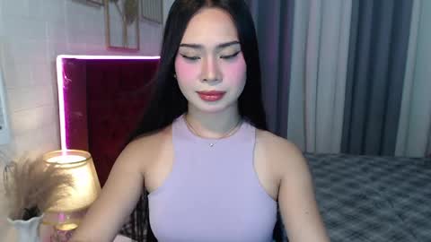 Snapshot of hoelymolly chatting on April 2026 06:19:02 PM hoelymolly online show from April 2026 06:19:02 PM