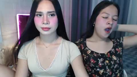 Snapshot of hoelymolly chatting on April 2026 07:50:02 PM hoelymolly online show from April 2026 07:50:02 PM