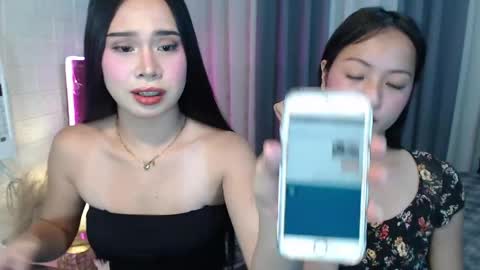 Snapshot of hoelymolly chatting on April 2026 07:05:02 PM hoelymolly online show from April 2026 07:05:02 PM