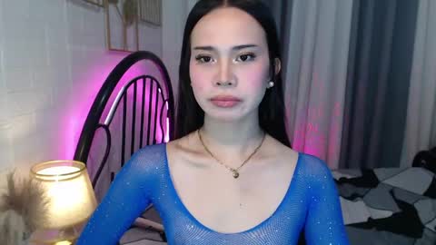 Snapshot of hoelymolly chatting on May 2026 01:57:16 AM hoelymolly online show from May 2026 01:57:16 AM