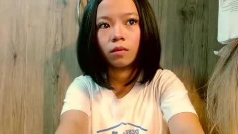 Snapshot of hoelymorri chatting on April 2026 02:53:02 AM Hoelymorri online show from April 2026 02:53:02 AM