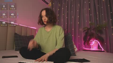 Snapshot of hojul chatting on April 2026 03:28:01 AM julia online show from April 2026 03:28:01 AM