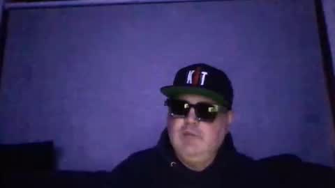 Snapshot of holden_minutz chatting on March 2026 08:22:02 AM holden_minutz online show from March 2026 08:22:02 AM