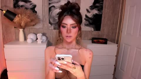 Ms. Laura online show from May 2026 02:02:01 PM