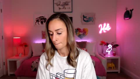 Holi Hurricane online show from November 2025 04:33:02 AM