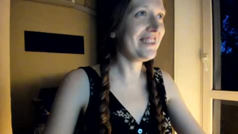 holistic_woman online show from July 2026 08:23:02 PM