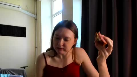 holistic_woman online show from August 2026 09:14:01 AM