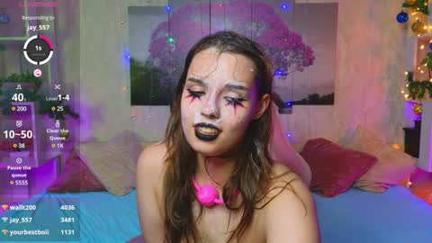 Lux online show from December 2024 11:06:02 PM