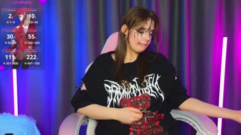 Lux online show from February 2025 11:13:02 PM