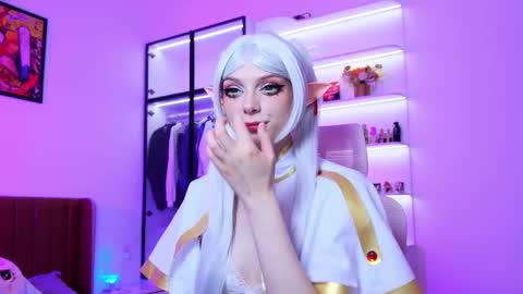 Snapshot of holliwould_ chatting on March 2026 11:19:02 PM Holli online show from March 2026 11:19:02 PM