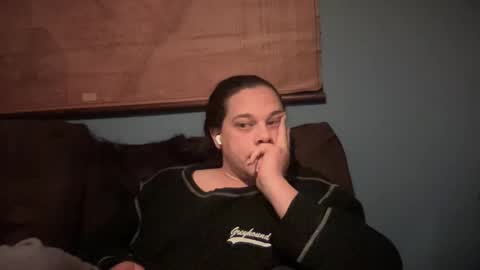 Hollys Drive threw Side Of CB. online show from December 2025 04:33:02 AM