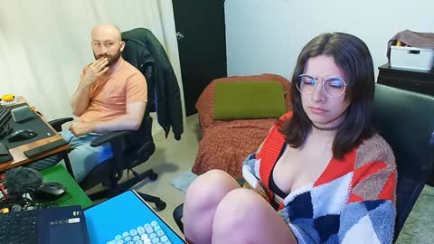 Holly and Honey online show from December 2024 11:19:01 PM