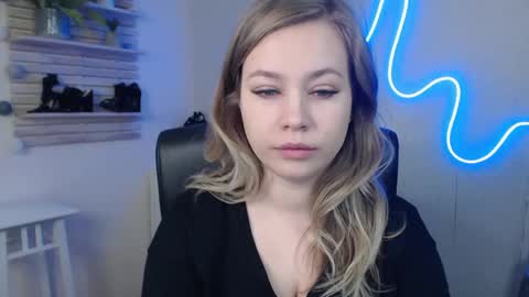 Holly online show from January 2025 06:29:01 AM