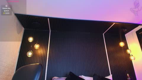 April online show from October 2025 08:49:02 PM