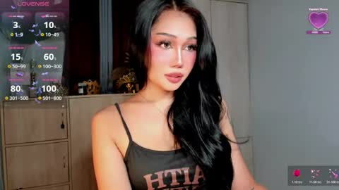 Snapshot of holly_preciousxx chatting on June 2026 12:55:02 AM Hi Im Precious online show from June 2026 12:55:02 AM