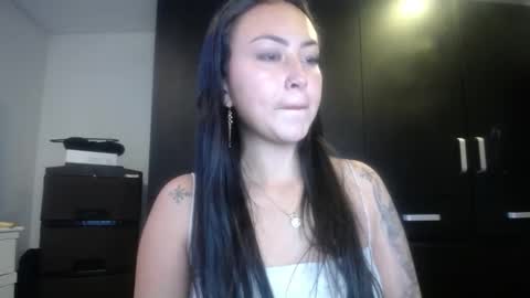 Holly online show from February 2026 11:08:02 PM