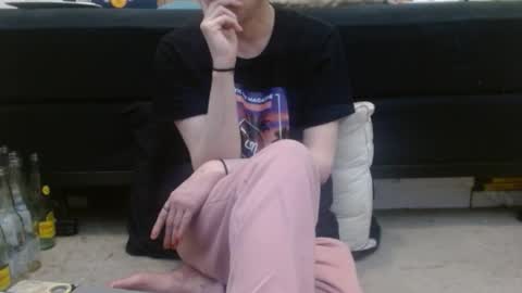 Holly Hawkes online show from February 2025 01:41:01 AM