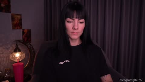 Holly Linder online show from January 2025 04:19:02 AM