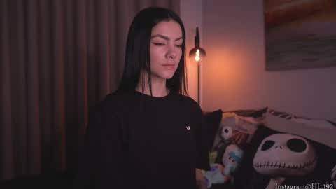 Holly Linder online show from October 2025 02:22:02 AM