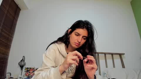 hollyshit_ online show from December 2024 02:53:02 AM