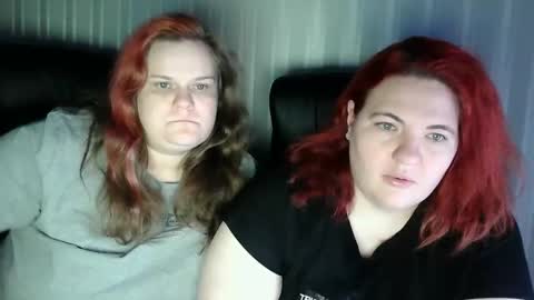 HollyXEva online show from January 2026 08:25:02 PM