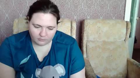 HollyXEva online show from April 2026 06:53:02 AM