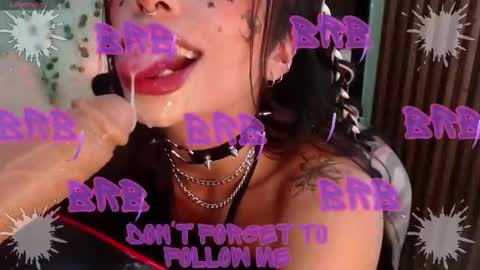 Snapshot of hollyxx_ chatting on January 2025 09:17:02 PM holly online show from January 2025 09:17:02 PM