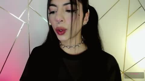 Snapshot of hollyxx_ chatting on March 2025 03:38:02 PM holly online show from March 2025 03:38:02 PM