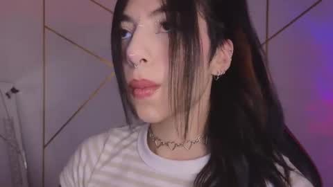 Snapshot of hollyxx_ chatting on October 2025 03:08:01 PM holly online show from October 2025 03:08:01 PM