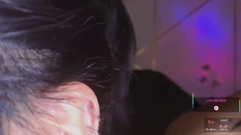 Snapshot of hollyxx_ chatting on October 2025 10:44:02 PM holly online show from October 2025 10:44:02 PM