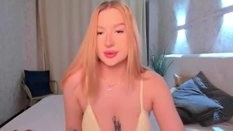 Emma online show from February 2026 01:02:02 AM