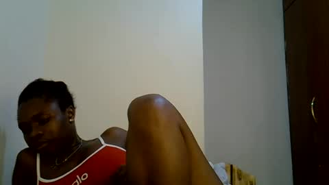 Snapshot of holy_ebony chatting on June 2026 12:42:01 PM holy_ebony online show from June 2026 12:42:01 PM