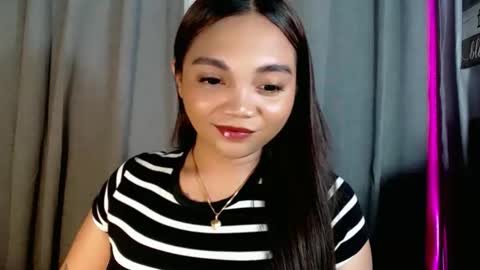 Snapshot of holy_shine chatting on March 2026 10:22:01 PM Bella online show from March 2026 10:22:01 PM