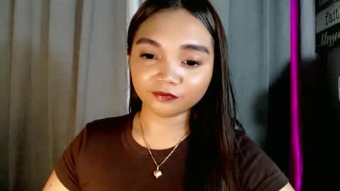 Snapshot of holy_shine chatting on April 2026 01:25:01 AM Bella online show from April 2026 01:25:01 AM