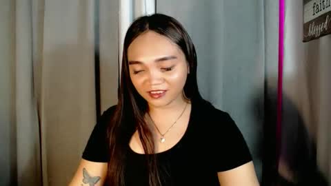 Snapshot of holy_shine chatting on April 2026 05:38:02 AM Bella online show from April 2026 05:38:02 AM