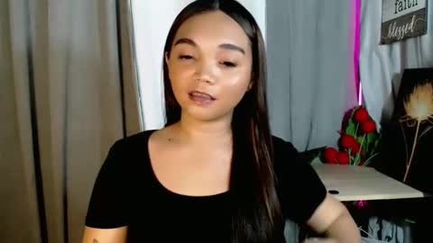 Snapshot of holy_shine chatting on May 2026 07:08:01 PM Bella online show from May 2026 07:08:01 PM