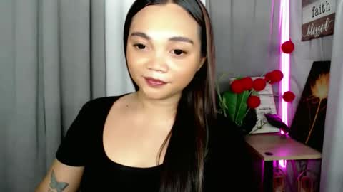 Snapshot of holy_shine chatting on May 2026 03:45:02 AM Bella online show from May 2026 03:45:02 AM