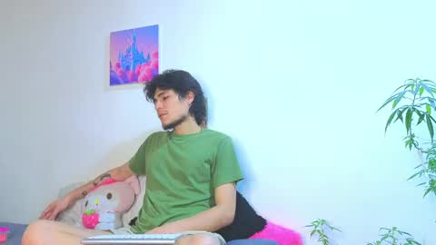 Snapshot of holy_taby_ chatting on May 2026 08:10:02 AM online show from May 2026 08:10:02 AM