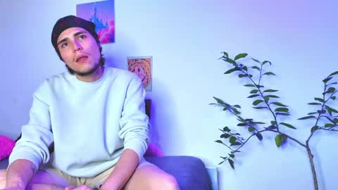 Snapshot of holy_taby_ chatting on May 2026 08:07:02 PM online show from May 2026 08:07:02 PM