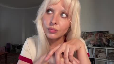 Snapshot of holycatharsis chatting on June 2026 05:54:01 PM Goddess Holy Catharsis online show from June 2026 05:54:01 PM