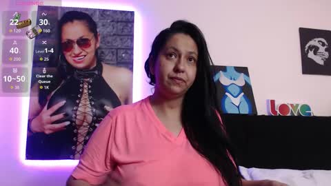 Milena online show from November 2025 09:21:01 AM