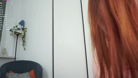 Snapshot of holyhee chatting on October 2025 09:23:01 PM Holy online show from October 2025 09:23:01 PM