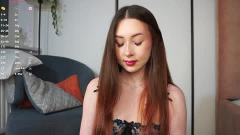 Snapshot of holyhee chatting on November 2025 03:00:01 PM Holy online show from November 2025 03:00:01 PM