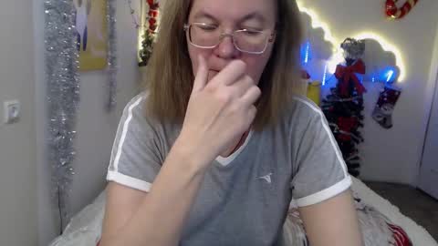 holymilfa online show from December 2024 10:19:02 AM